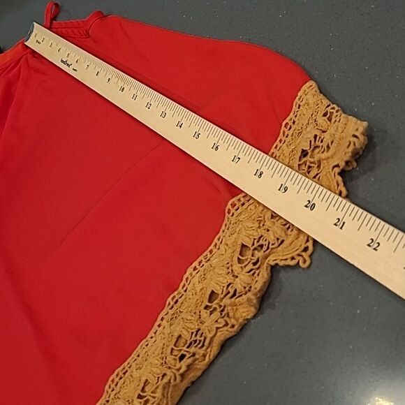 Peach love California plus sz cold shoulder top with crocheted trim - Picture 5 of 11